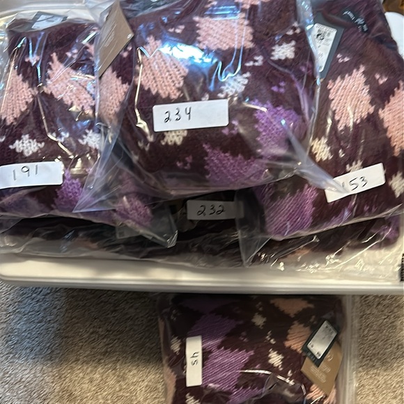 VERO MODA NWT Flippa O-Neck Nordic Sweater polyester and acrylic - Picture 6 of 8